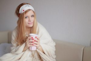 朝に白湯を飲む効果