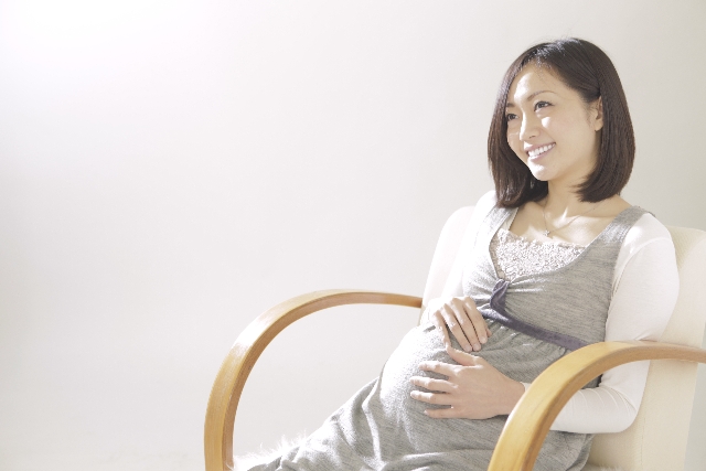 妊活に葉酸はとったほうがいい？効果と副作用のリスクについて